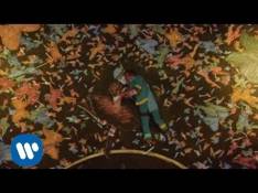 Singles Coldplay - Strawberry Swing video
