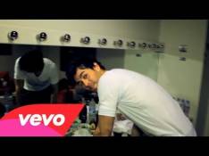 Singles Enrique Iglesias - I Like How It Feels video